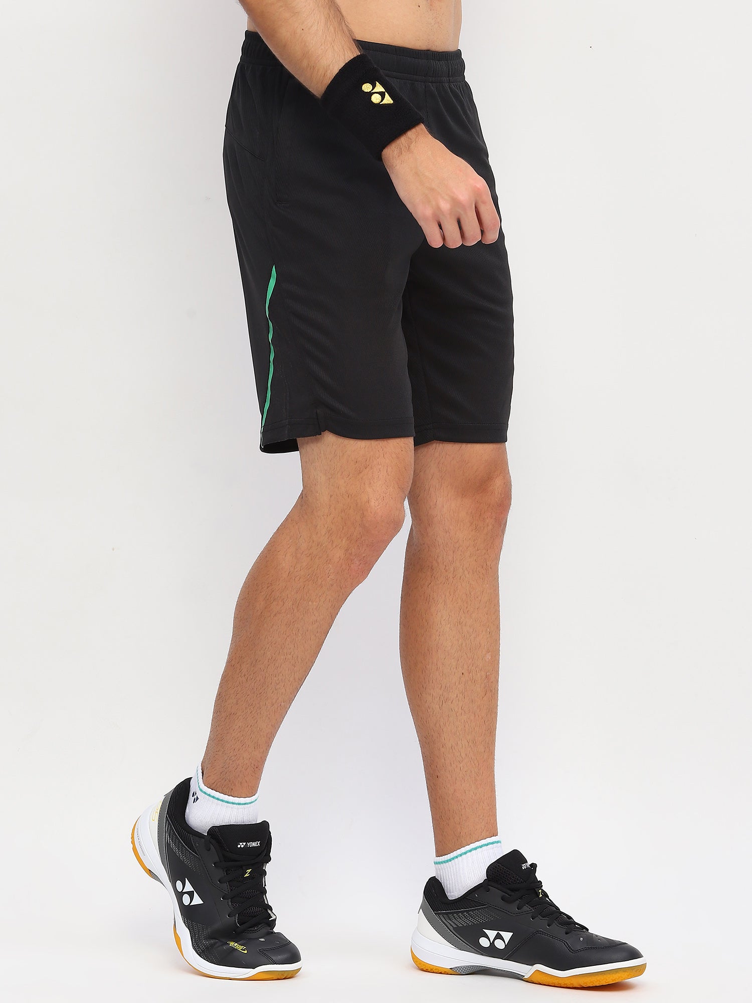 Yonex 2972 Mens Short Apparel Jet Black