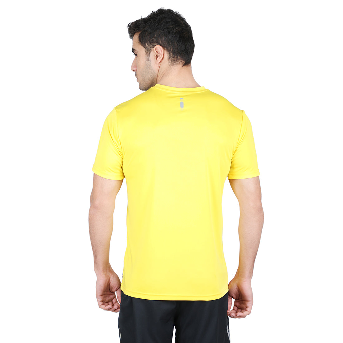 Yonex 1699 Mens Round Neck T-Shirt Apparel