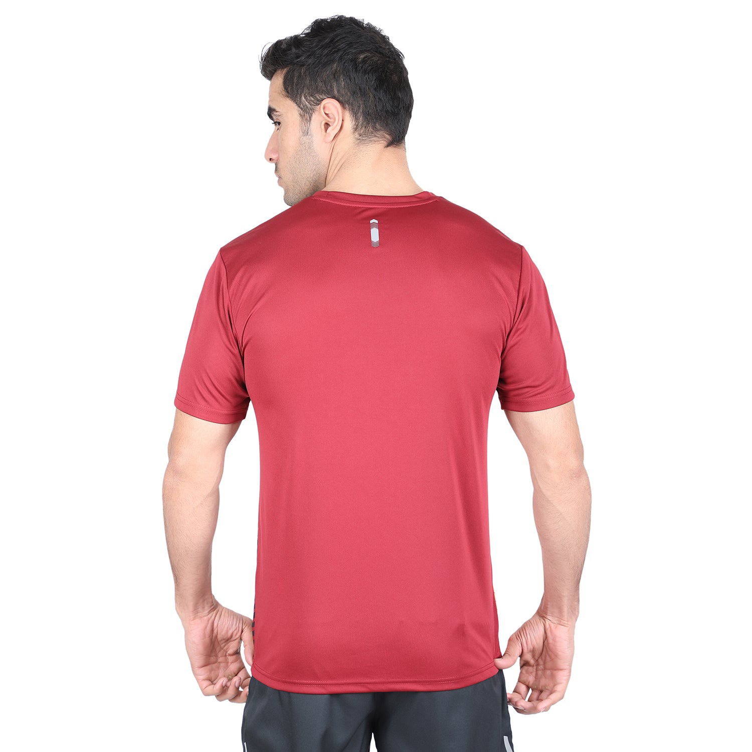 Yonex 1699 Mens Round Neck T-Shirt Apparel